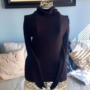 LAST CHANCE! Black knit turtle neck sweater